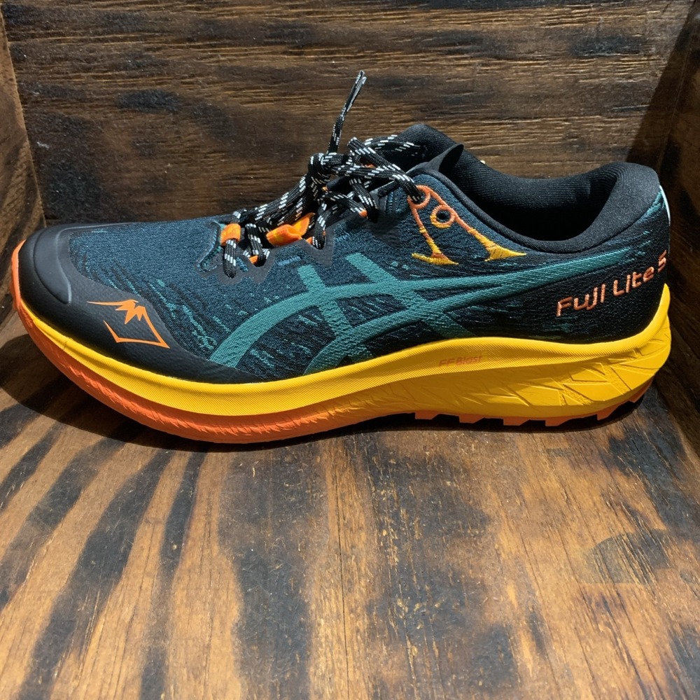 ASICS Fuji Lite 5 Trail Running Shoes Men's 11 Green Orange Carbon Footprint